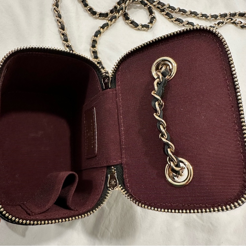 Chanel Caviar Square Mini Vanity Case with Chain - Picture 11 of 15